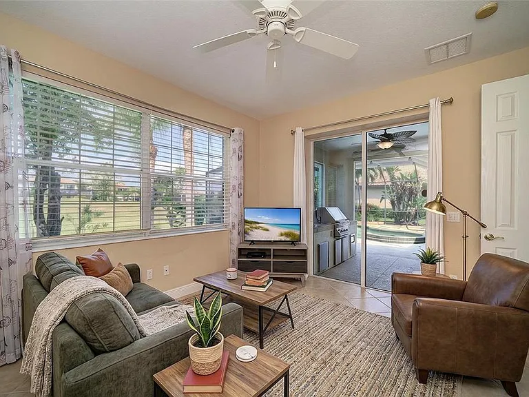 7022 Dominion Ln — Photo 16
