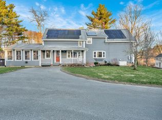 63 S Hampton Rd, Amesbury, MA 01913