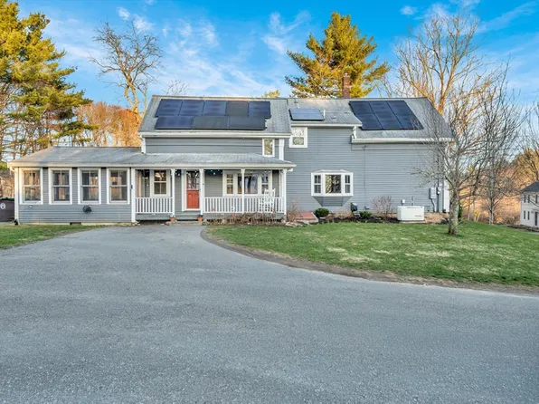 63 S Hampton Rd, Amesbury, MA 01913