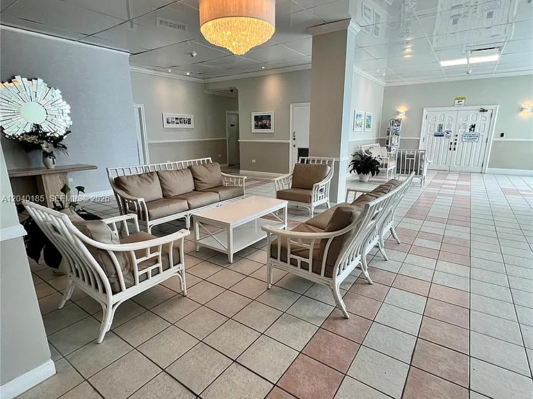 7135 Collins Ave #1523 — Photo 34