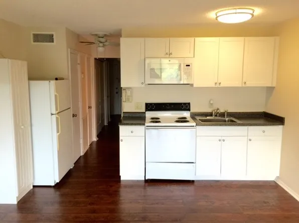 40 Folly Field Rd #123C, Hilton Head Island, SC 29928