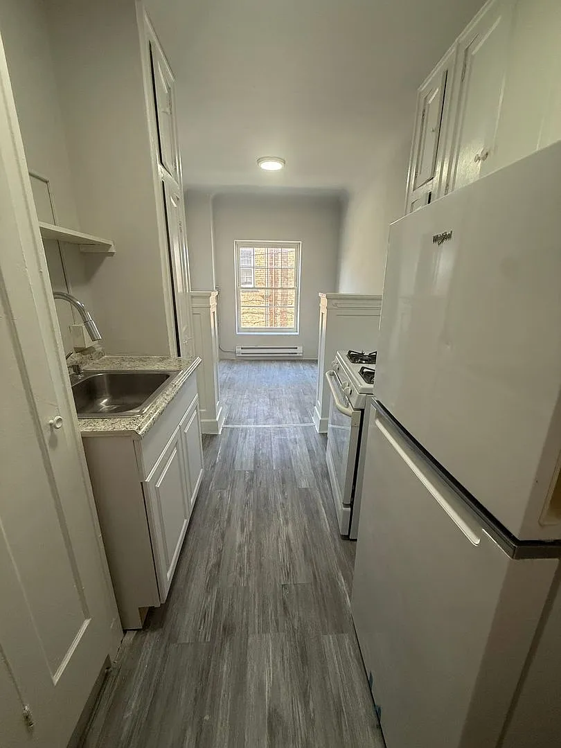 3302 Kenilworth Ave — Photo 1