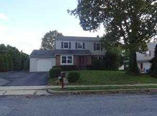 1010 Netherwood Dr, Reading, PA 19605