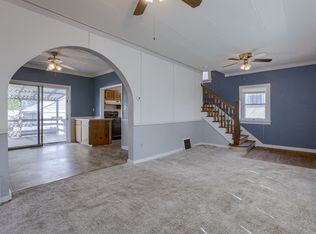 1215 N 10th St, Beatrice, NE 68310