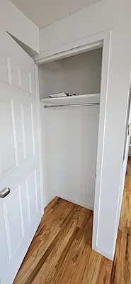 Rented by Farside Realty LLC | media 9