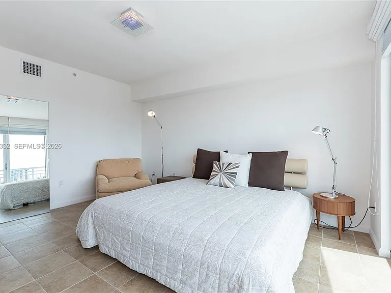 2021 SW 3rd Ave #707 — Photo 6