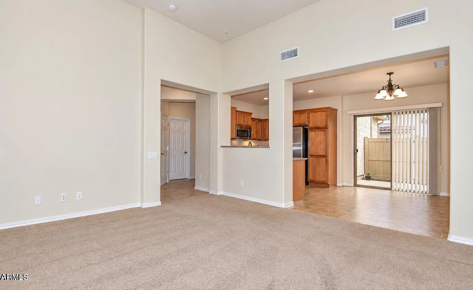 3 bed, 2.5 bath, 1454 sqft, $2,350 — Photo 4