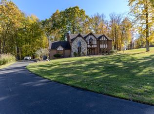 109 Old Hickory Ln, Grove City, PA 16127