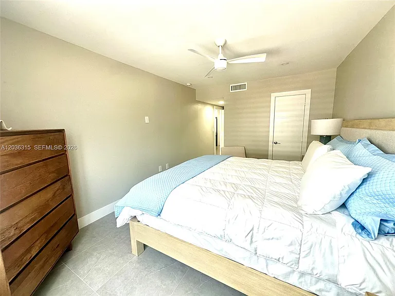 1980 S Ocean Dr #8D — Photo 22