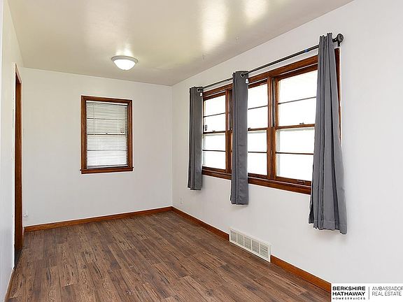 5th image of 8029 Main St