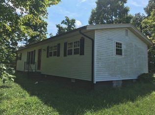 1574 Russellville Rd, Morgantown, KY 42261