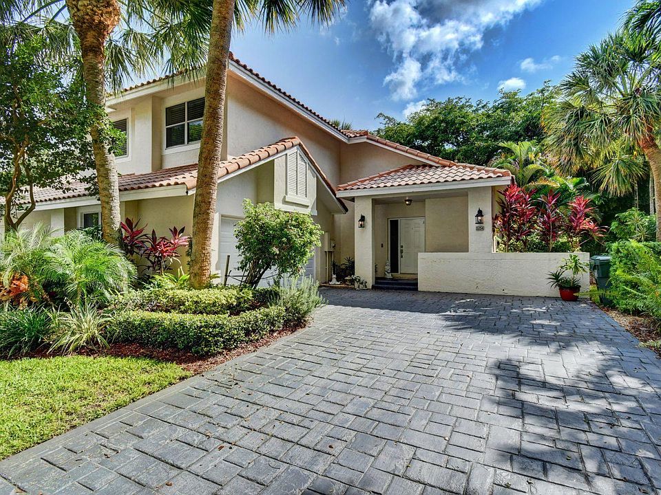 Home For Sale In Broken Sound Country Club