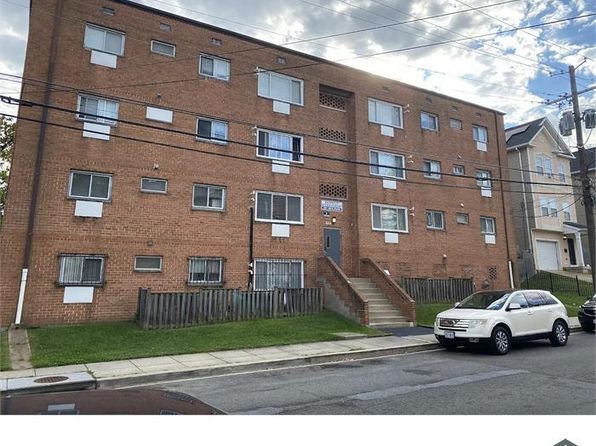 5325 Bass Pl SE #7