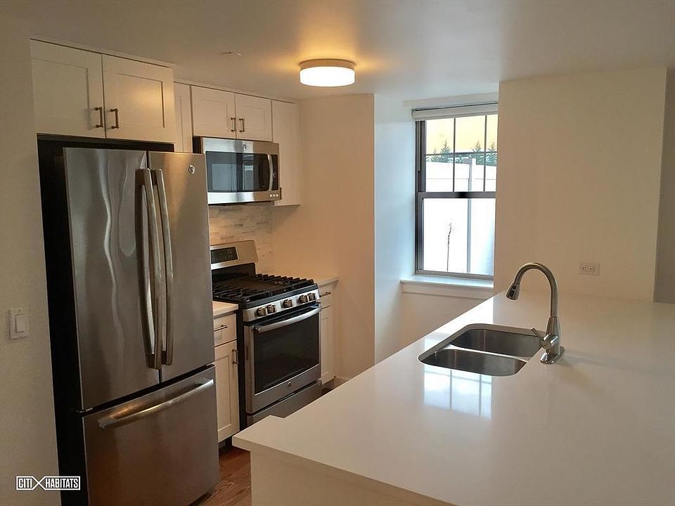 1st image of 7525 153rd St APT 131