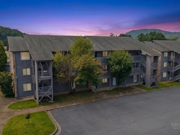 160 Zeb Street #C104, Boone, NC 28607