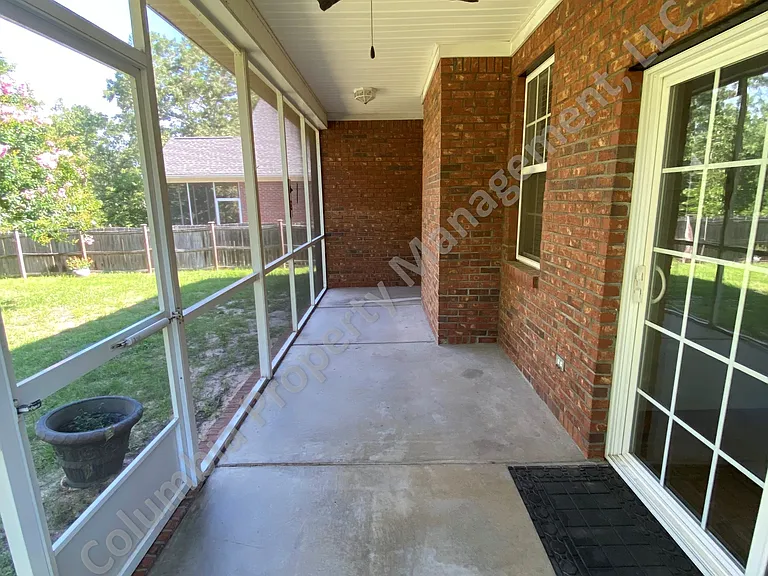 568 Park Place Dr — Photo 21
