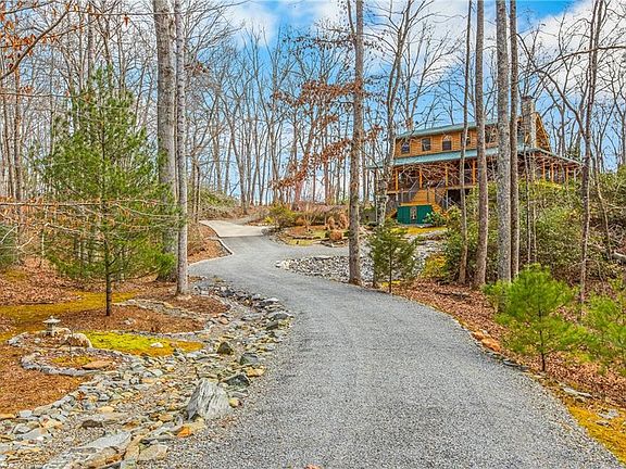 2nd image of 450 Pat Irwin Rd