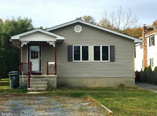 19 Walnut St, Williamstown, NJ 08094