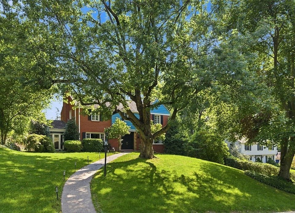 1st image of 809 White Oak Cir