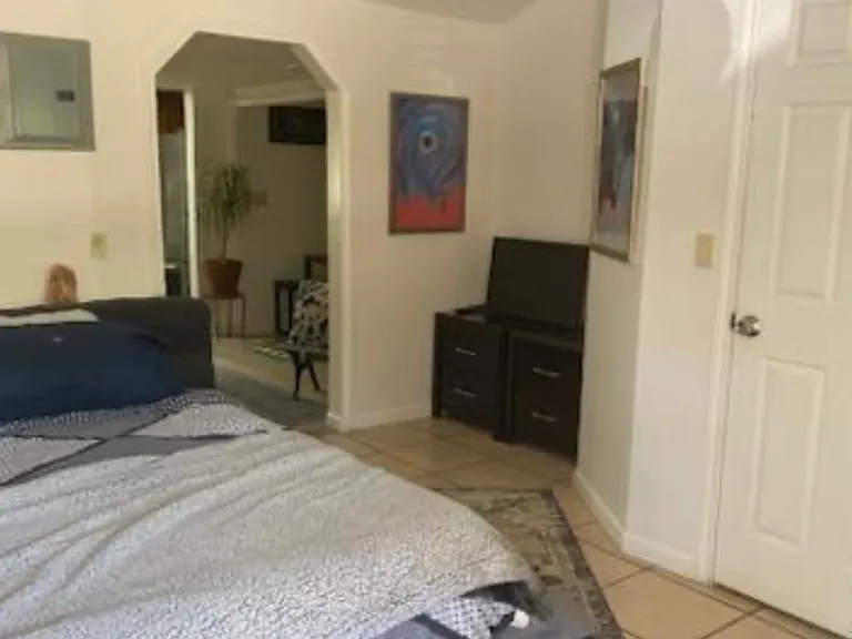 100 Dinn Dr #2 — Photo 2