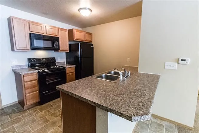 Tyson Vance Apartments — Photo 4