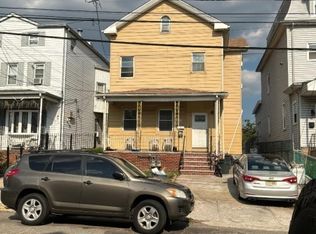 31 Prospect St, Elizabeth City, NJ 07201