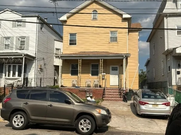 31 Prospect St, Elizabeth City, NJ 07201