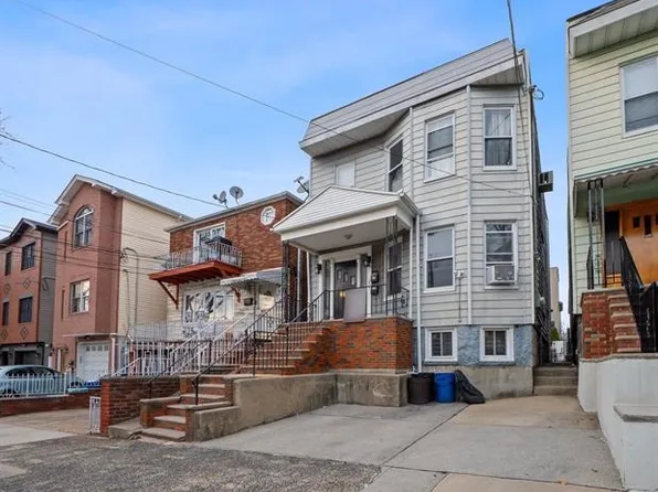 132 Grace St, Jersey City, NJ 07307