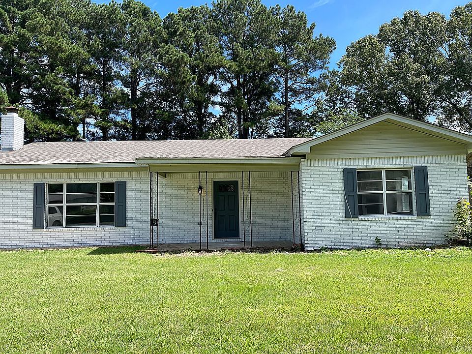 1st image of 10 Stoneybrook Ln