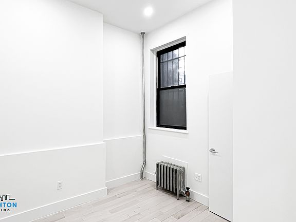 4th image of 750 Washington Ave #1LL