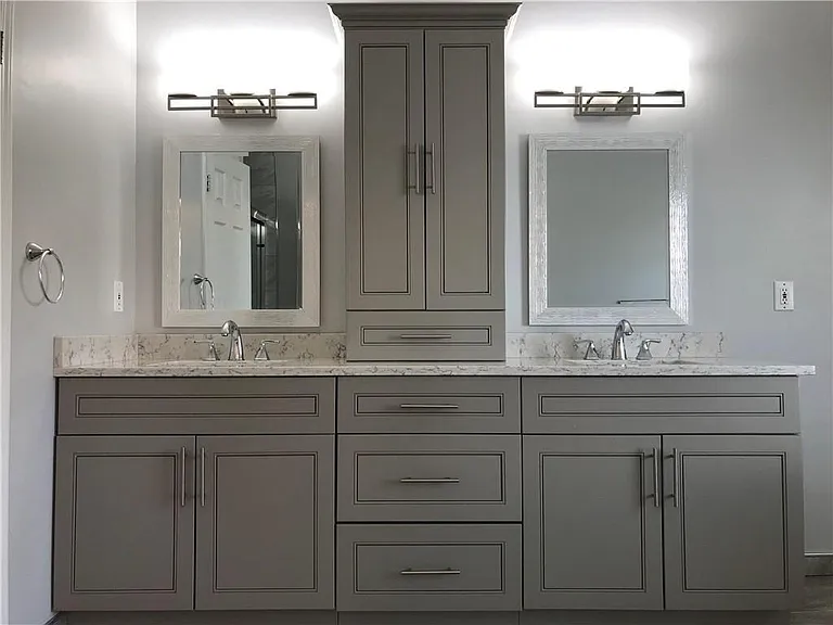 6135 Pattingham Dr — Photo 11