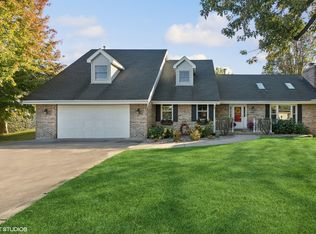 318 Ohio Rd, Frankfort, IL 60423