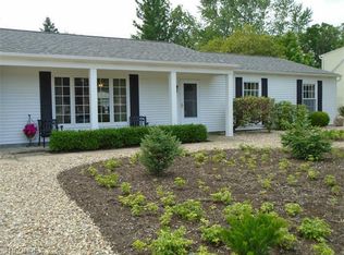 32681 Greenwood Dr, Avon Lake, OH