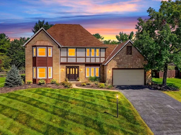 8538 Chateau Dr NW, Pickerington, OH 43147