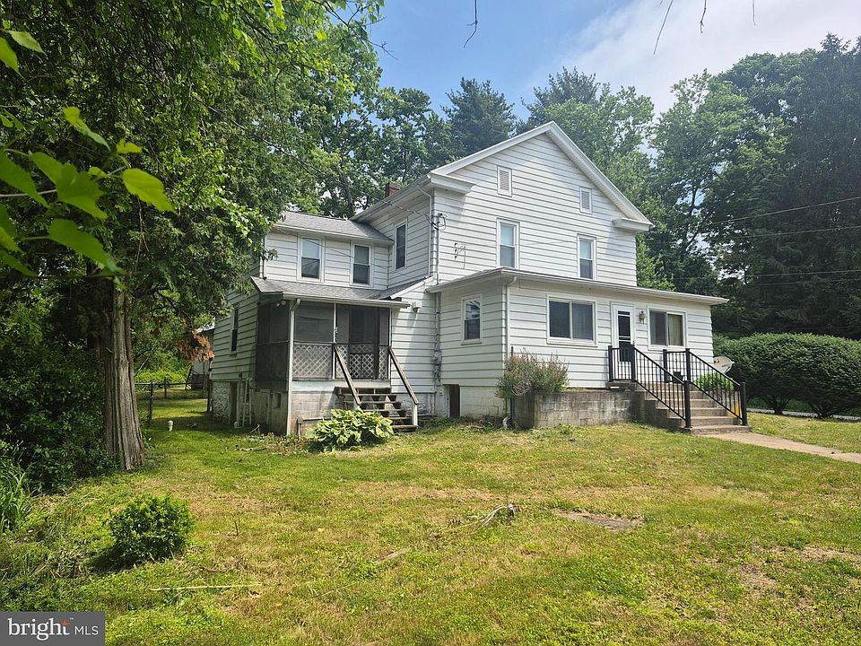 1st image of 147 Crissinger Hill Rd