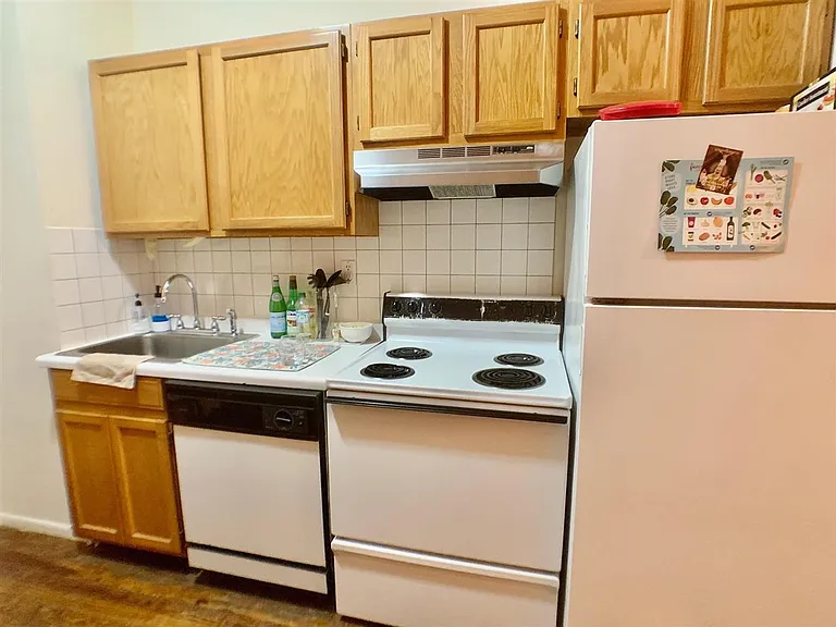 308 Madison St #3B — Photo 2