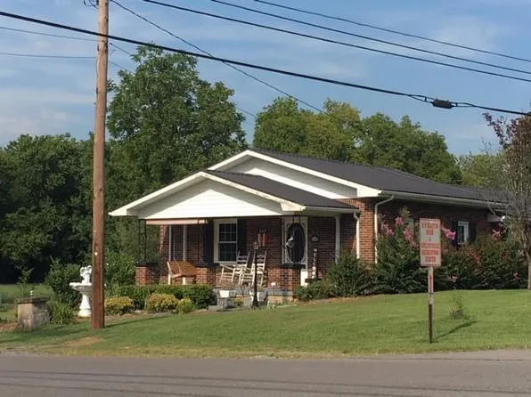 912 Horse Mountain Rd, Shelbyville, TN 37160