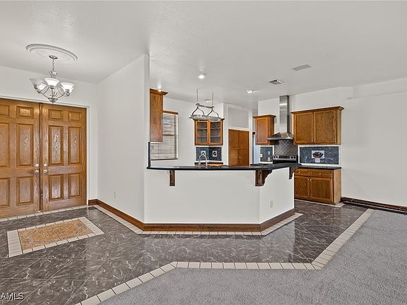 4th image of 2525 NW 22nd Pl