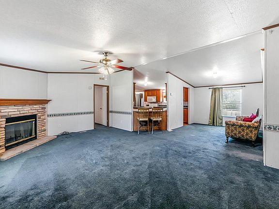 4th image of 78 Haas Rd