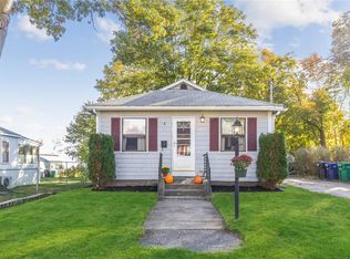 62 Arlington Ave, Warwick, RI 02889