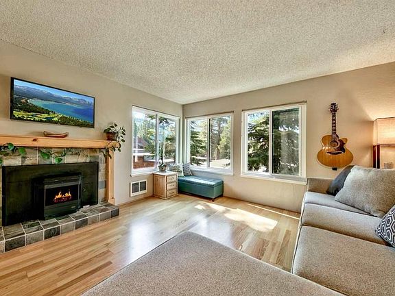 4th image of 11679 Snowpeak Way #1-50
