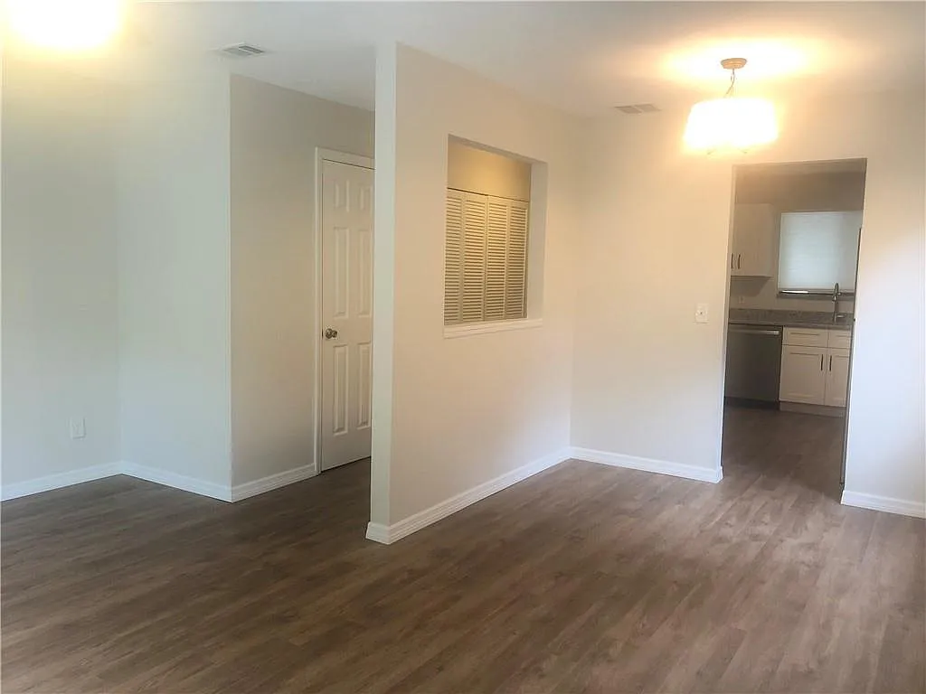 Building Photo - 1586 43rd Ave #1