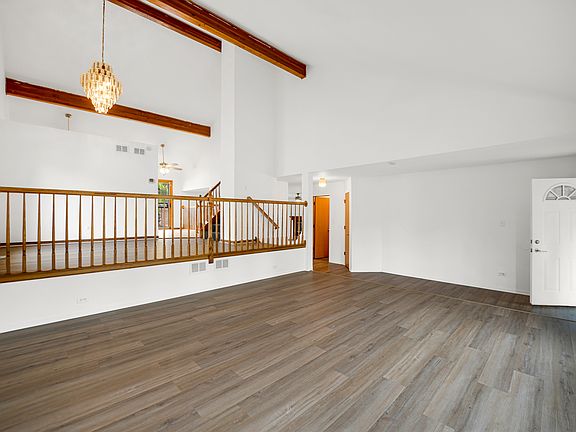 4th image of 16418 Spaulding Ave