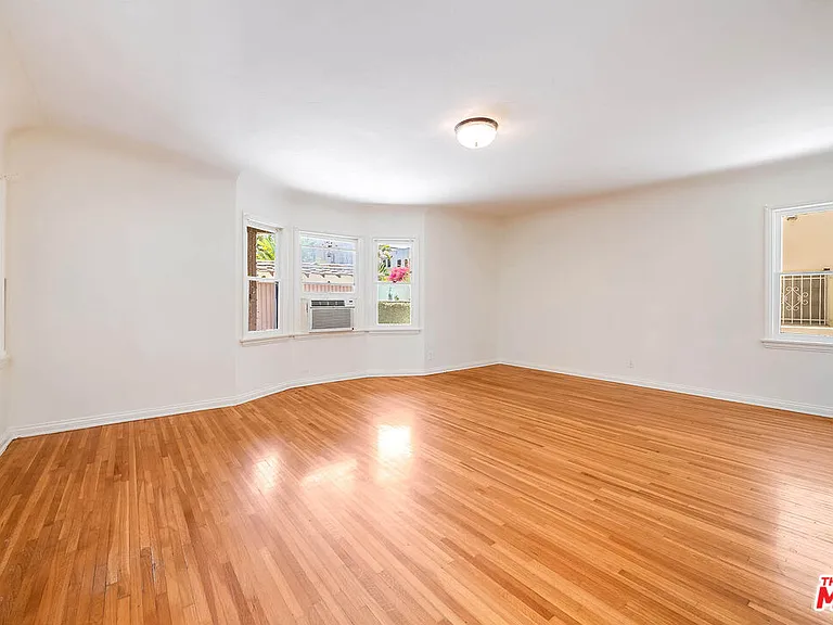 1064 S Ogden Dr — Photo 20