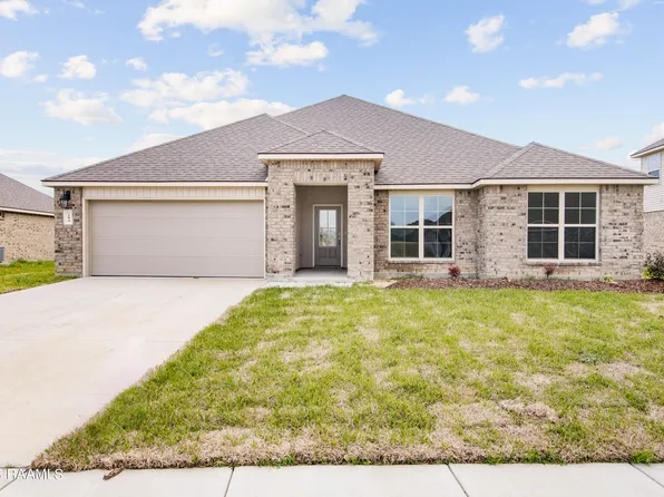 204 Hadley Ct, Breaux Bridge, LA 70517