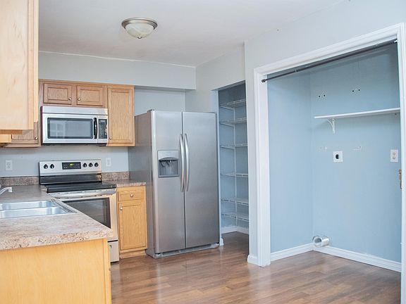 5th image of 110 N Onsville Pl #1