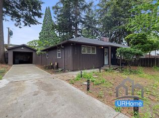 12034 NE Holladay St, Portland, OR 97220