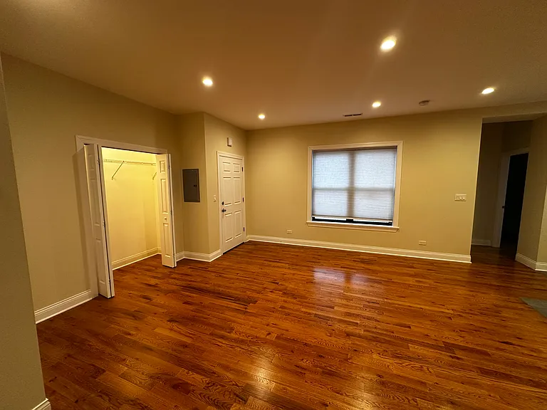 4001 W Armitage Ave #C — Photo 5