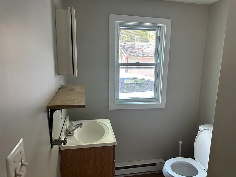 268 Farmington Ave #1 — Photo 4