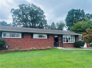 958 W Union St, Whitehall, PA 18052